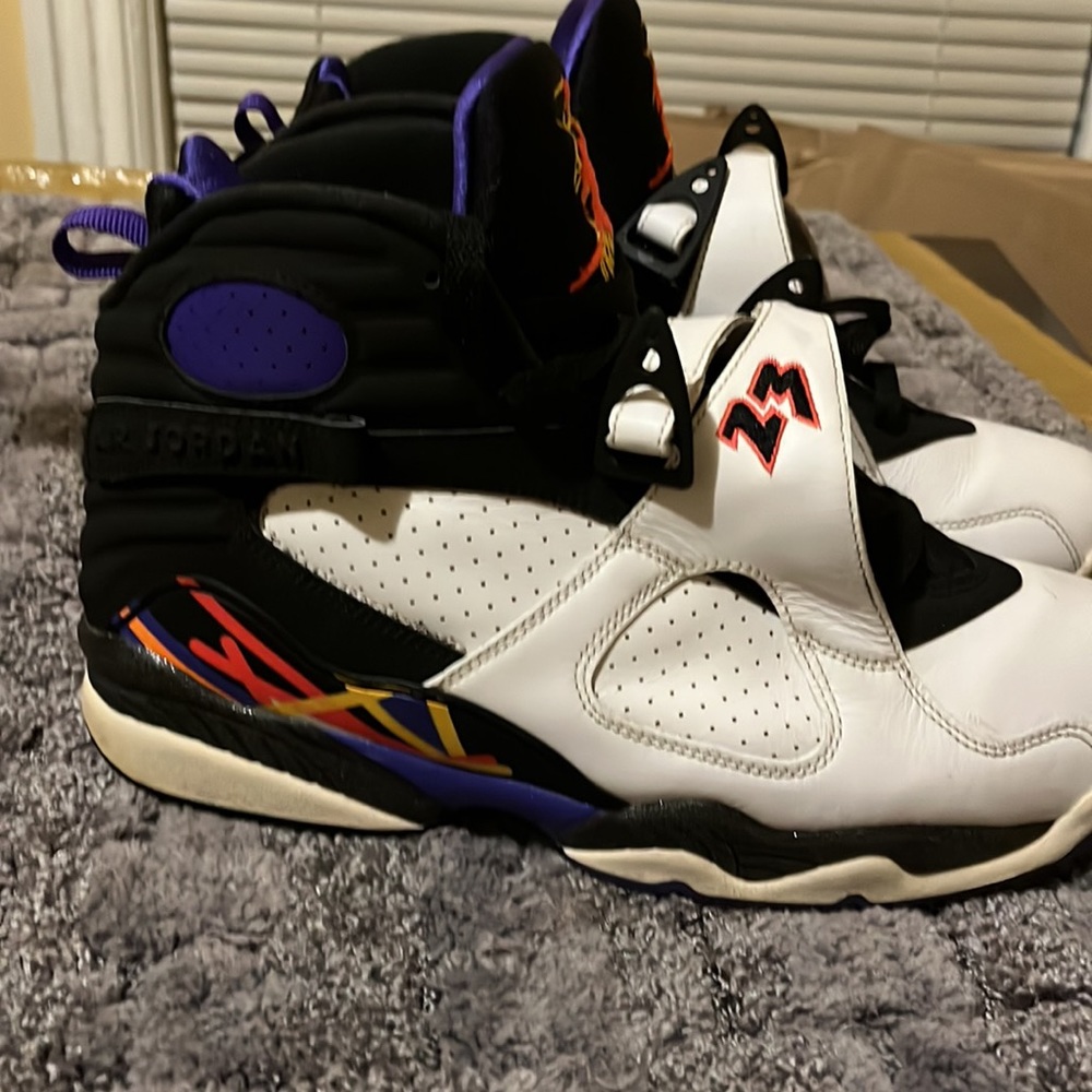 Air Jordan 8 Retro Three Peat pre worn good condition needs insole